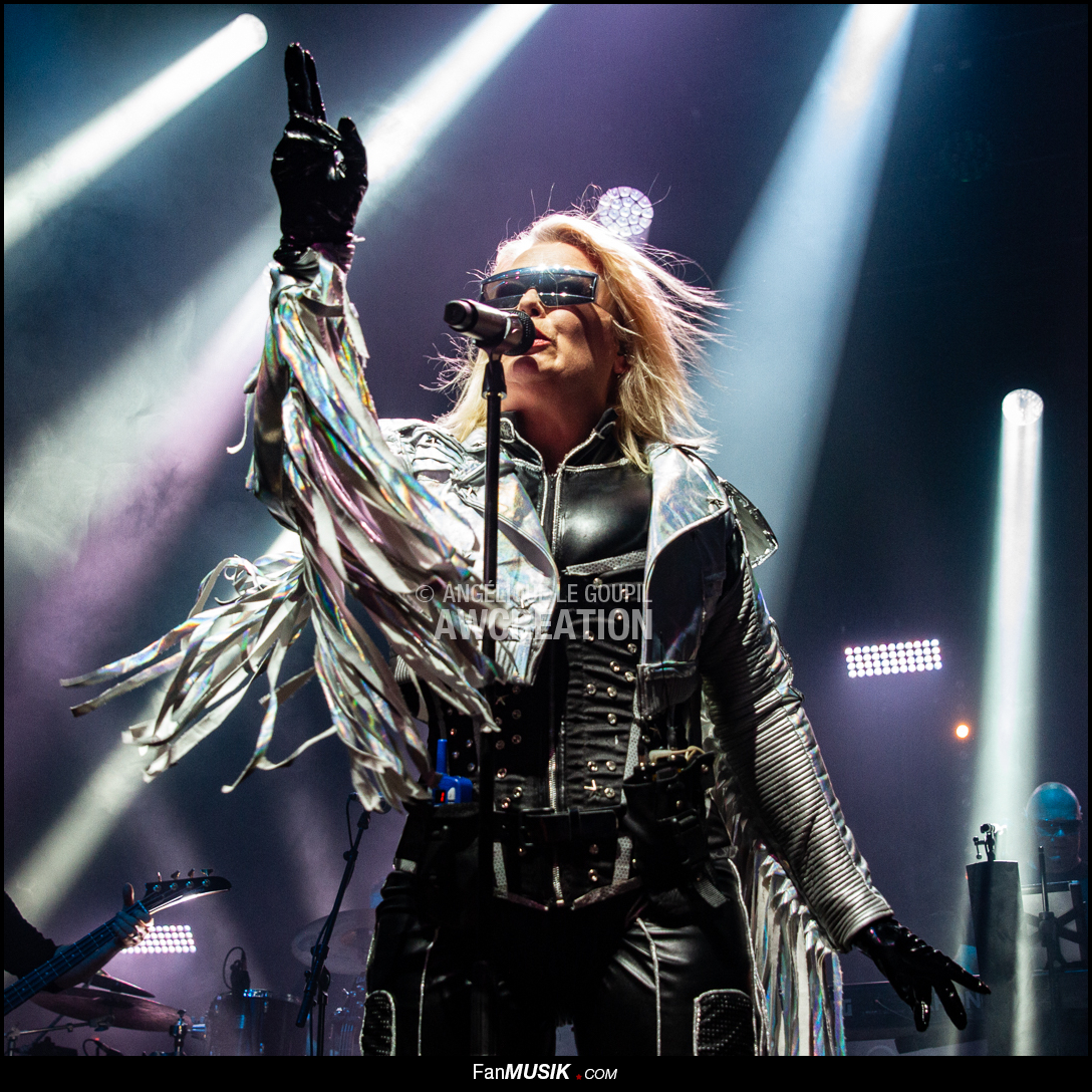 Kim Wilde, Tournée Here come the aliens